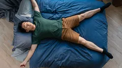 最高の睡眠姿勢が判明——おすすめされる理由とは